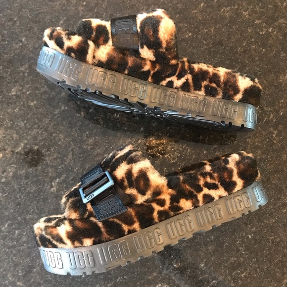 New UGG Fluffita Panther Print Slippers, Leopard Print Slides, Caramel Slip Ons - Picture 2 of 16